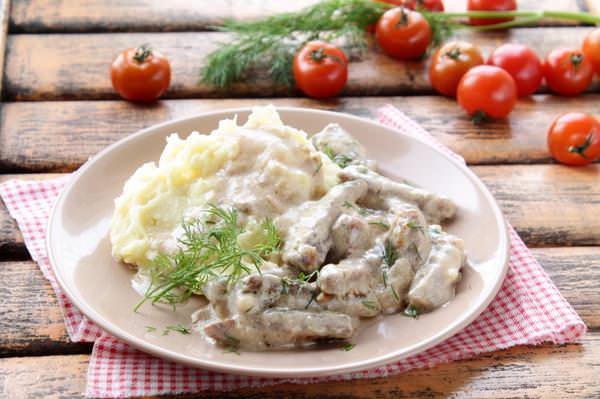 14 рецептів соковитою і мякою яловичини в духовці