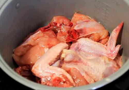 Чахохбілі з курки у мультиварці