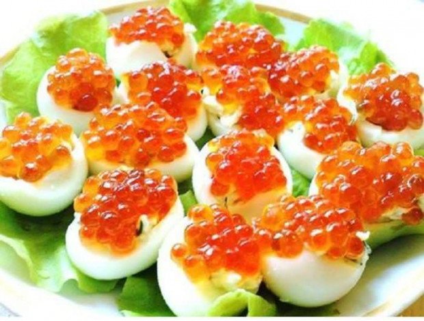 Фаршировані яйця грибами просто і смачно