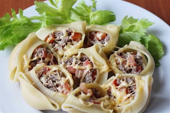 Готуємо макарони фаршировані фаршем: 7 чудових рецептів
