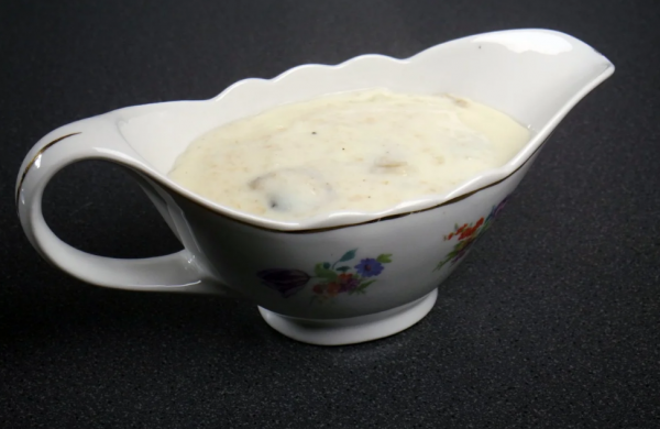 Грибний соус з печериць зі сметаною – 6 рецептів