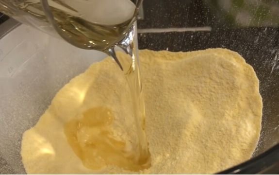 Хлеб в хлебопечке — 12 простых и самых вкусных рецептов 