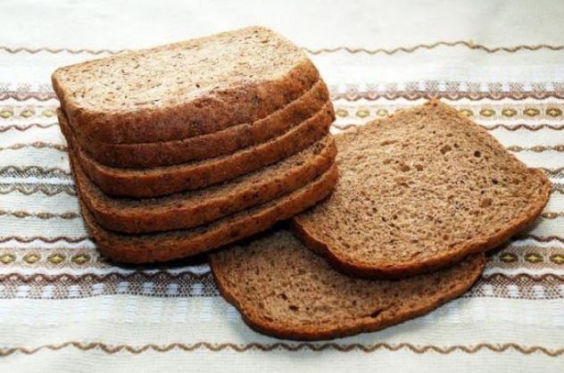 Хлеб в хлебопечке — 12 простых и самых вкусных рецептов 