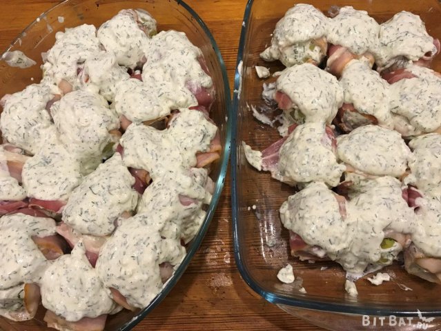 Картопля в беконі запечена в духовці