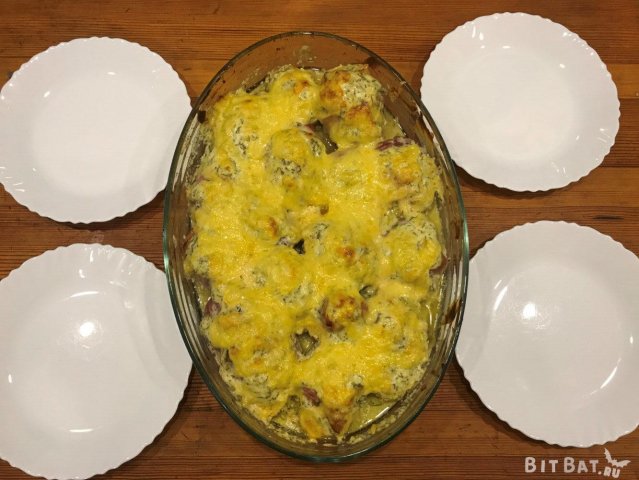 Картопля в беконі запечена в духовці