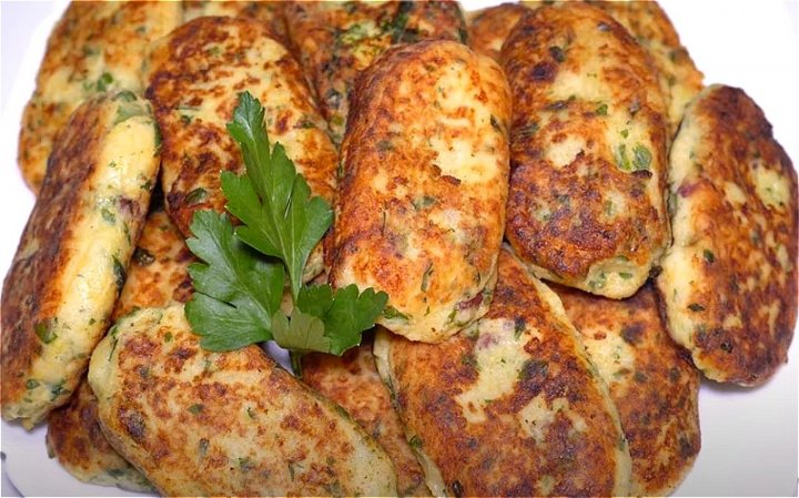 Картопляні котлети: 7 покрокових рецептів