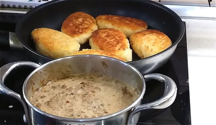 Картопляні котлети: 7 покрокових рецептів