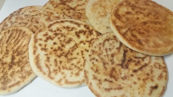 Коржі на воді – 7 простих рецептів