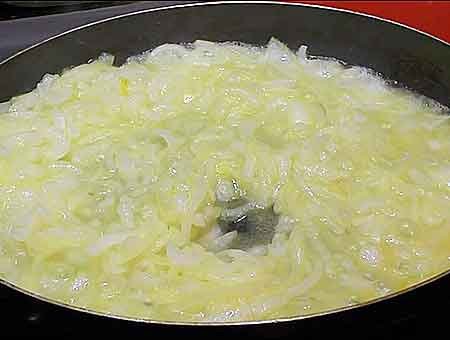 Курка по-єврейськи рецепт з цибулею та содою покроково