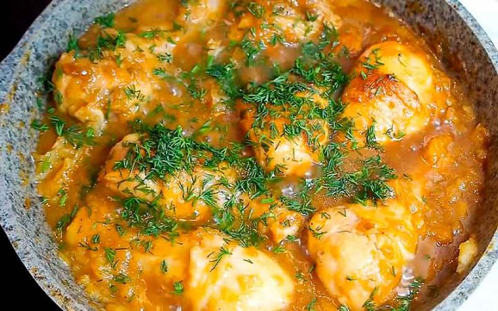 Курка по-єврейськи рецепт з цибулею та содою покроково