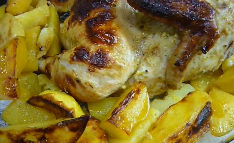 Курка в духовці: самі смачні та прості рецепти з курки