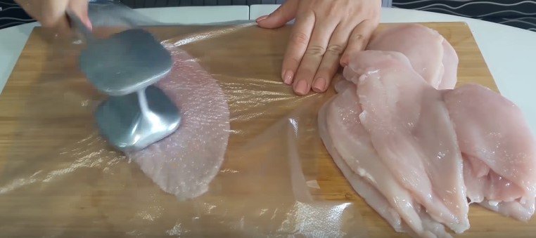 Курка в духовці: самі смачні та прості рецепти з курки