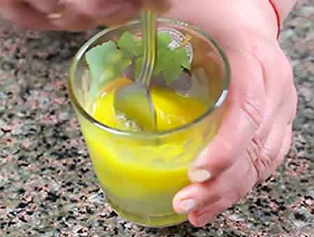 Курячий суп з яйцем та картоплею