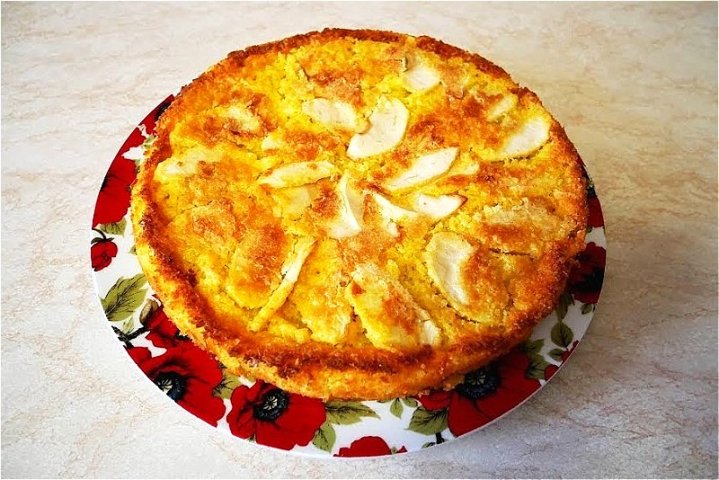 Манник на кефірі в духовці – дуже смачний та повітряний