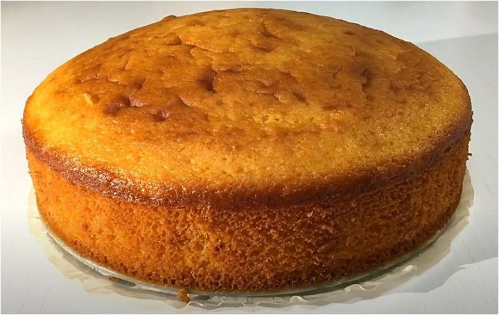 Манник на кефірі в духовці – дуже смачний та повітряний.