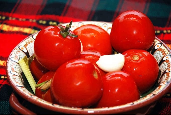 Маринованные помидоры на зиму: Рецепты очень вкусных и сладких помидоров