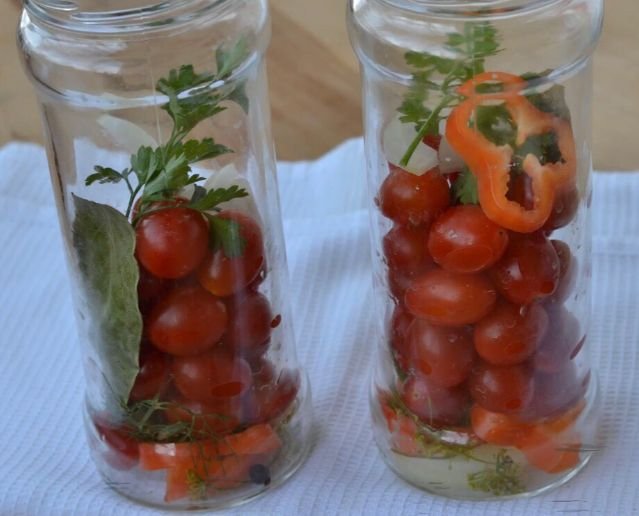 Маринованные помидоры на зиму: Рецепты очень вкусных и сладких помидоров