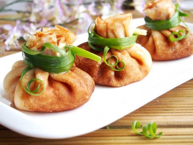 Млинці на масляну — смачні рецепти