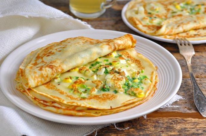 Млинці на масляну — смачні рецепти