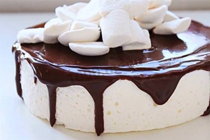 Ніжний торт Пташине молоко — улюблений десерт всіх поколінь!