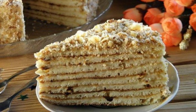 Ніжний торт зі згущеним молоком — солодкий настрій!