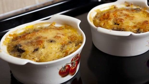 Пельмені в горщиках: 9 дивовижних страв