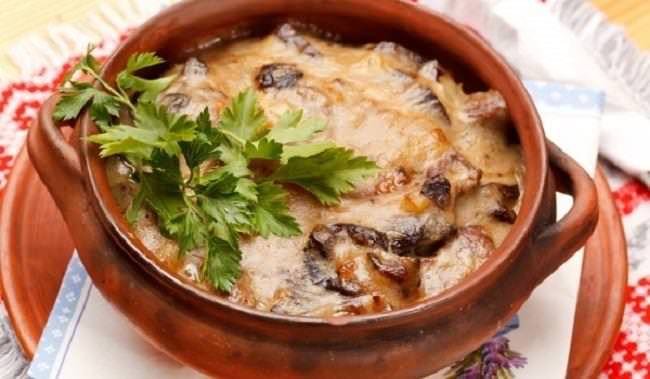 Пельмені в горщиках: 9 дивовижних страв