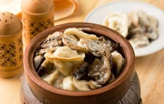 Пельмені в горщиках: 9 дивовижних страв