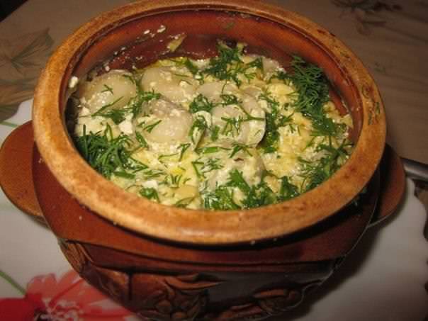 Пельмені в горщиках: 9 дивовижних страв