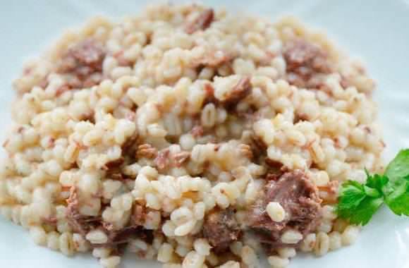 Перлова каша з мясом: дивовижних рецептів