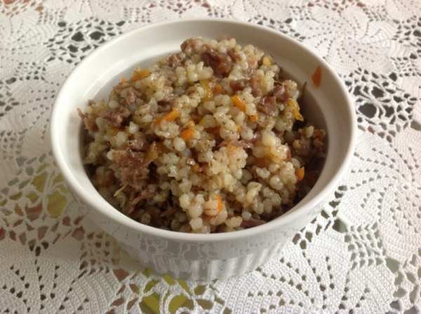 Перловка з тушонкою — 6 смачних рецептів приготування