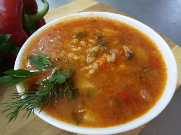 Перловка з тушонкою — 6 смачних рецептів приготування