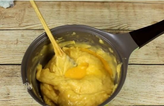 Профитроли в домашних условиях — 10 пошаговых рецептов с разной начинкой 