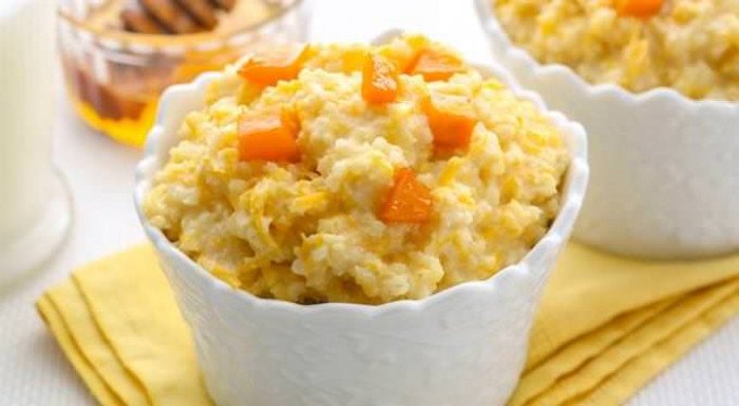 Пшоняна каша на молоці: 5 ідеальних смаків