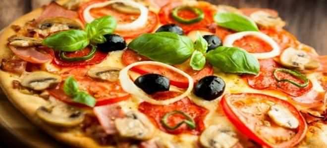 Піца з листкового тіста: 6 автентичних варіантів приготування