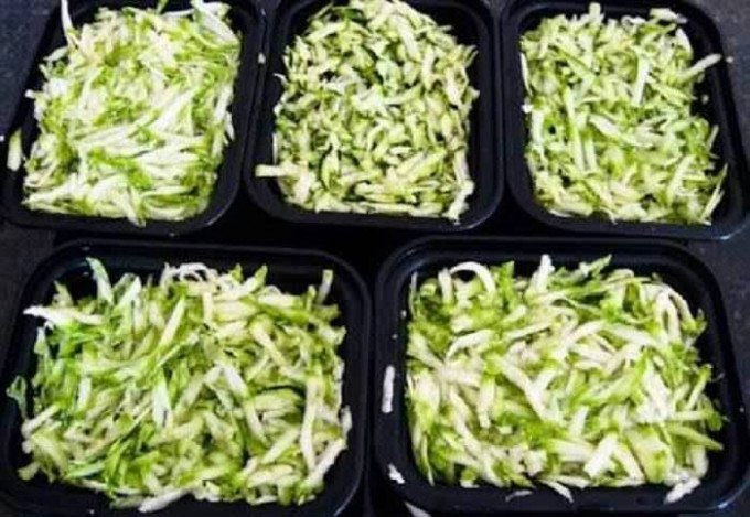 Рецепт оладки з кабачків — швидко і ситно