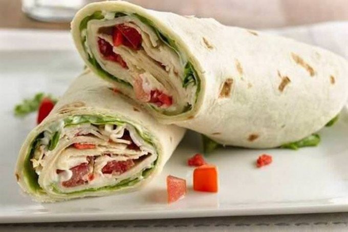 Рулет з лаваша з крабовими паличками — швидка і смачна закуска!