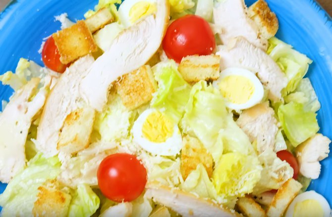 Класичний салат Цезар — покроковий рецепт з фото