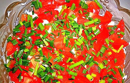 Салат з горбушею – 7 смачних рецептів приготування