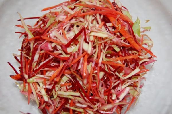 Салат з кольрабі – 8 смачних рецептів приготування