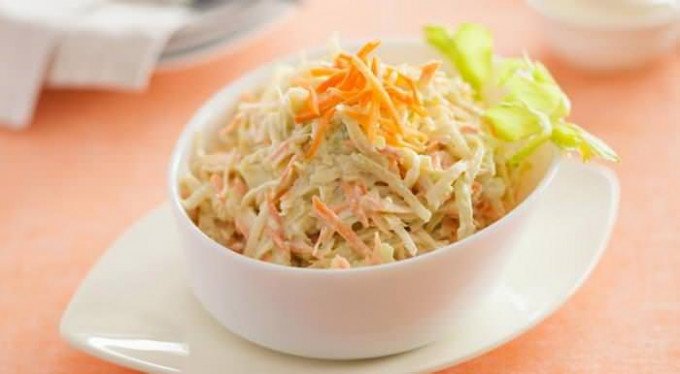 Салат з редьки і моркви — 9 корисних рецептів