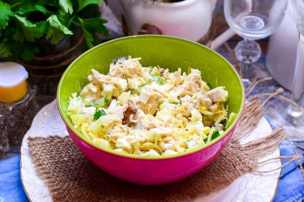 Салат з солоними грибами – 7 смачних рецептів