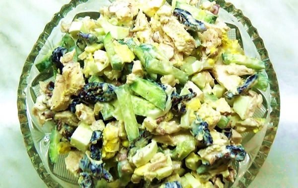Салат з індичкою – 10 найбільш смачних рецептів