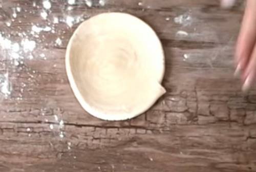 Самса домашняя из слоеного теста с мясом или фаршем. 5 пошаговых рецептов приготовления