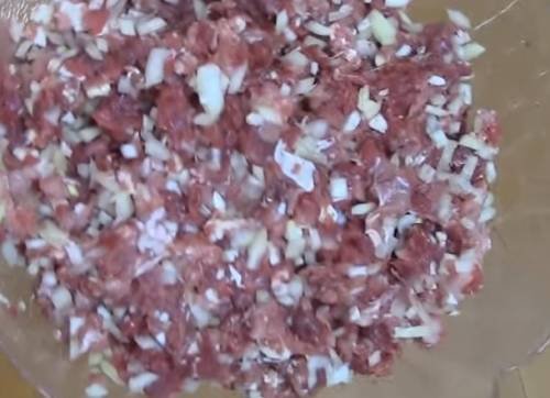 Самса домашняя из слоеного теста с мясом или фаршем. 5 пошаговых рецептов приготовления