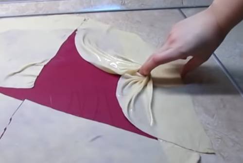 Самса домашняя из слоеного теста с мясом или фаршем. 5 пошаговых рецептов приготовления