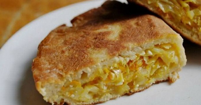 Шарлотка на кефірі: 7 незвичайних рецептів