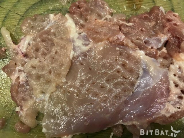 Шашлик на сковороді з курки на шпажках