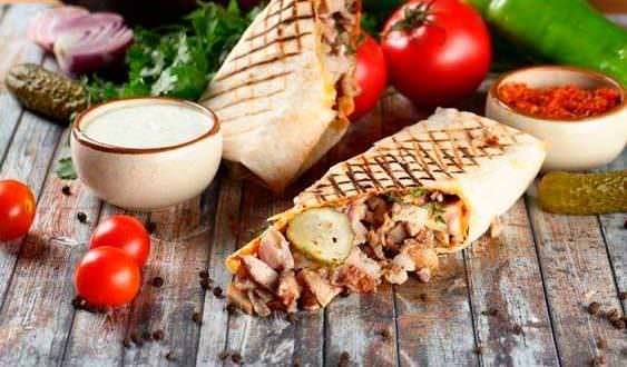 Шаурма з куркою — рецепти для приготування в домашніх умовах
