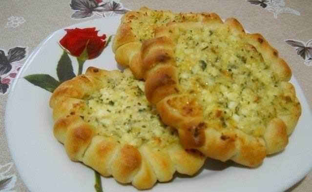 Сирна ватрушка: 5 смачних варіантів страви